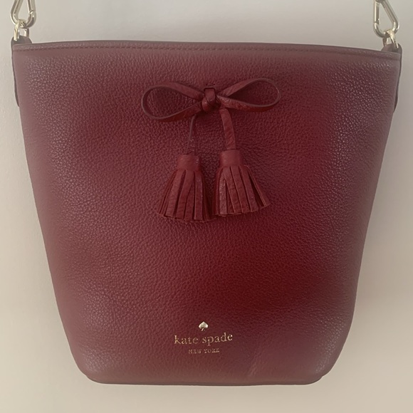 kate spade Handbags - NWOT Kate Spade burgundy genuine leather bucket/crossbody bag